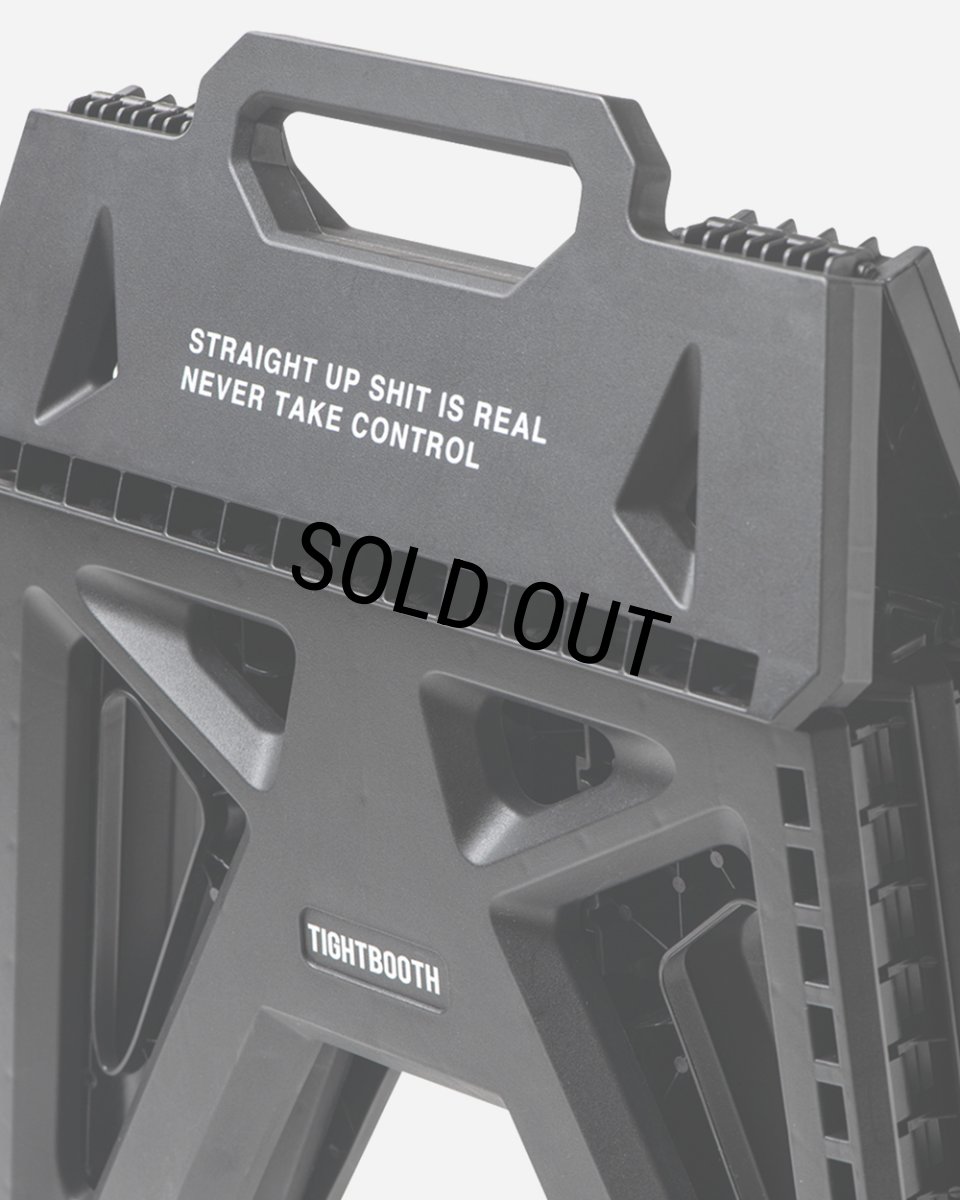 画像10: 【30%OFF】TIGHTBOOTH/LABEL LOGO FOLDING STOOL（Black）［フォールディングスツール-24夏］ (10)