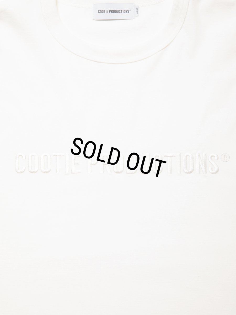 画像2: COOTIE PRODUCTIONS/Oversized L/S Tee（Embroidery）（White）［オーバーサイズ刺繍長袖T-24秋冬］ (2)