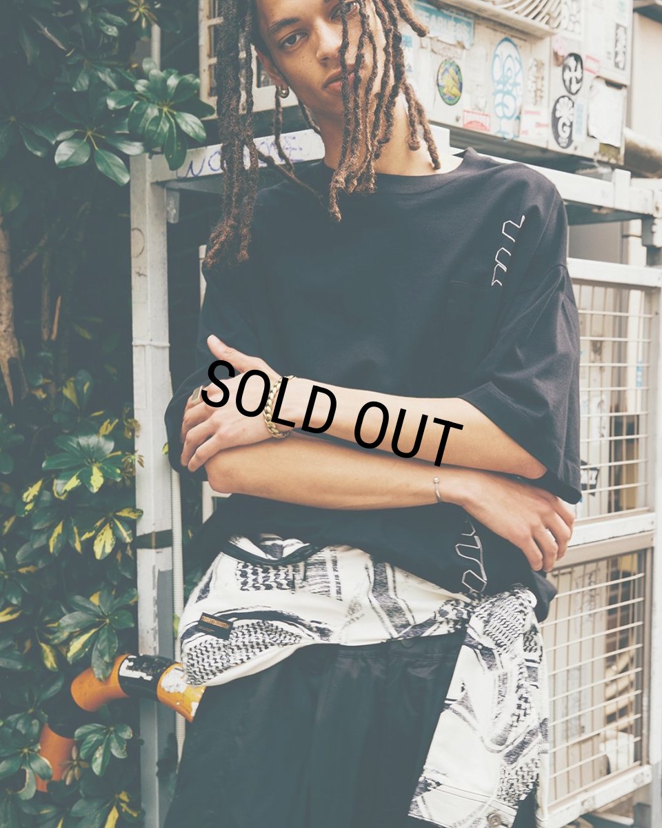 画像3: 【30%OFF】TIGHTBOOTH/STRAIGHT UP T-SHIRT（Black）［プリントポケT-24夏］ (3)