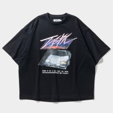画像1: 【30%OFF】TIGHTBOOTH/INITIAL T T-SHIRT（Black）［プリントT-24秋冬］ (1)