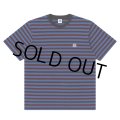 BlackEyePatch/BORDERED SMALL OG LABEL TEE（MULTI）