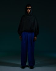 画像3: COOTIE PRODUCTIONS/Polyester Twill 2 Tuck Track Pants（Black）［2タックトラックパンツ-24秋冬］ (3)