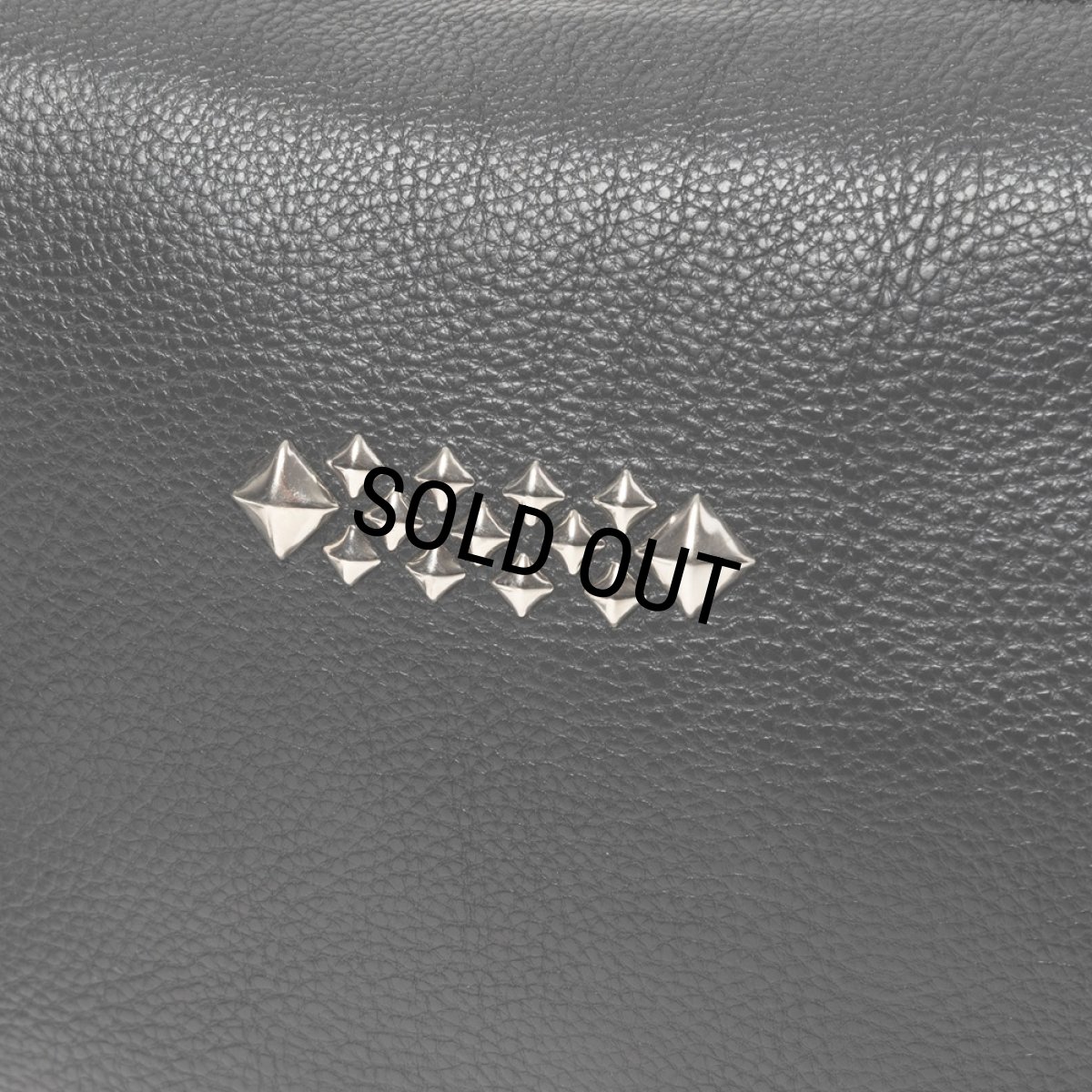 画像4: CALEE/STUDS LEATHER SHOULDER BAG ＜REGULAR＞（BLACK）［スタッズレザーショルダーバッグ"レギュラー"-24秋冬］ (4)