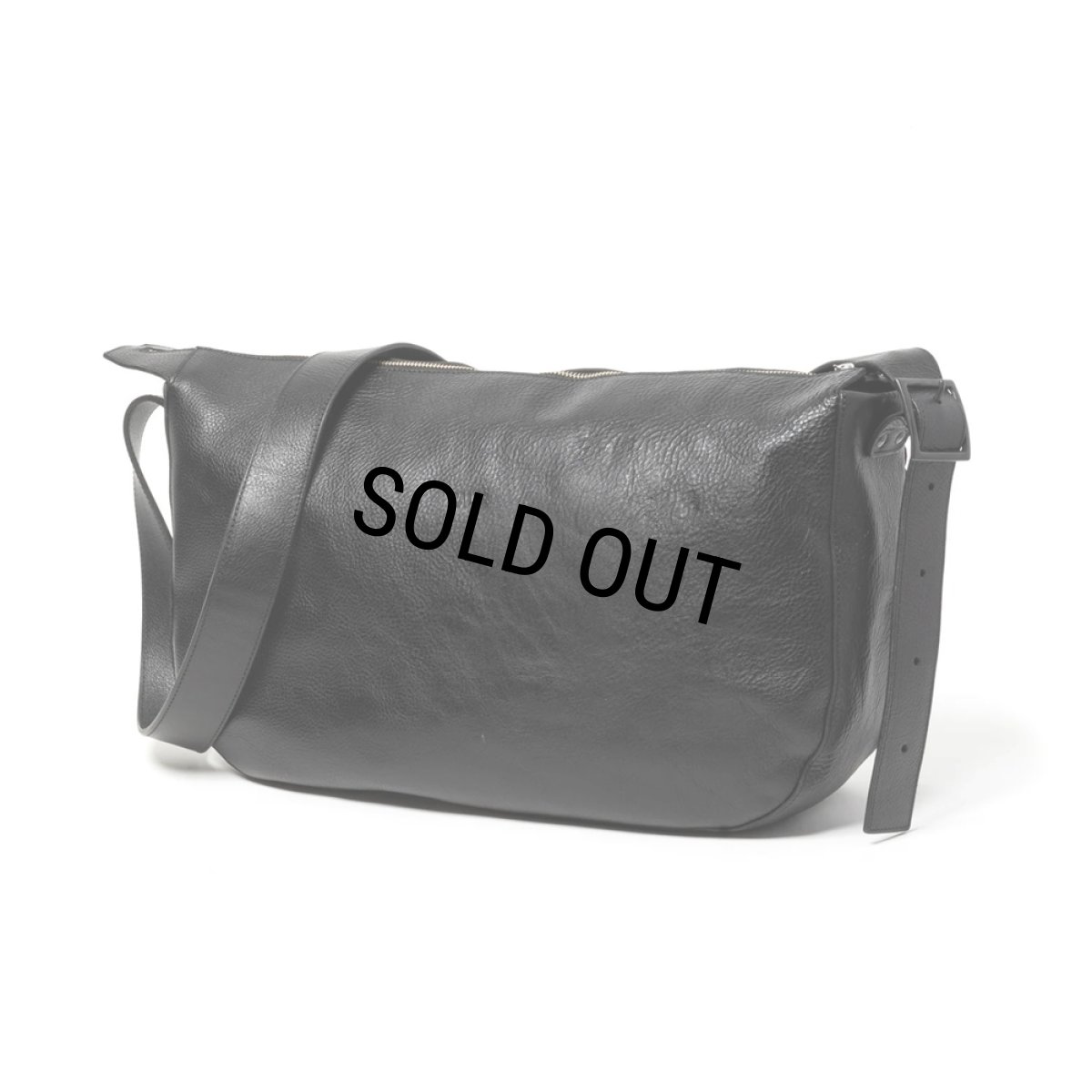 画像2: CALEE/STUDS LEATHER SHOULDER BAG ＜LARGE＞（BLACK）［スタッズレザーショルダーバッグ"ラージ"-24秋冬］ (2)