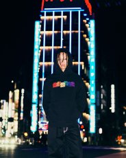 画像3: BlackEyePatch/RAINBOW OG LABELS HOODIE(BLACK) (3)