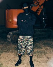 画像4: BlackEyePatch/BLACKLETTER V NECK NYLON PULLOVER(BLACK) (4)