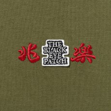 画像3: BlackEyePatch/CHORAKU IN THE HOOD TEE(OLIVE) (3)