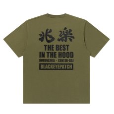 画像1: BlackEyePatch/CHORAKU IN THE HOOD TEE(OLIVE) (1)