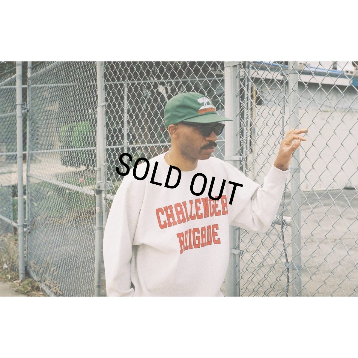 画像4: CHALLENGER/COLLEGE LOGO C/N SWEAT（GRAY）［クルーネックスウェット-24秋冬］ (4)