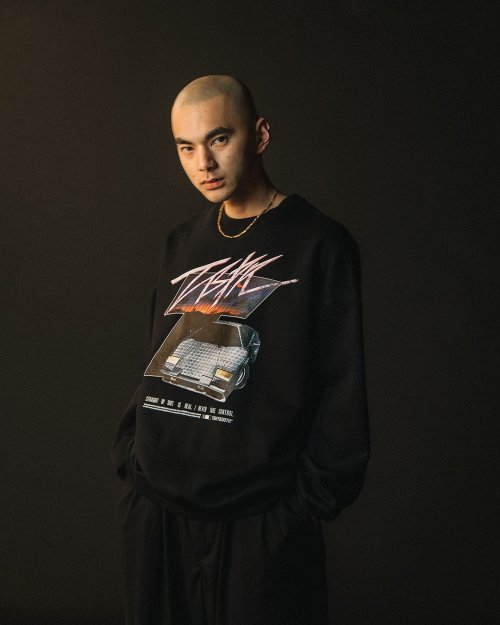 他の写真2: 【30%OFF】TIGHTBOOTH/INITIAL T CREW SWEAT SHIRT（Black）［クルーネックスウェット-24秋冬］