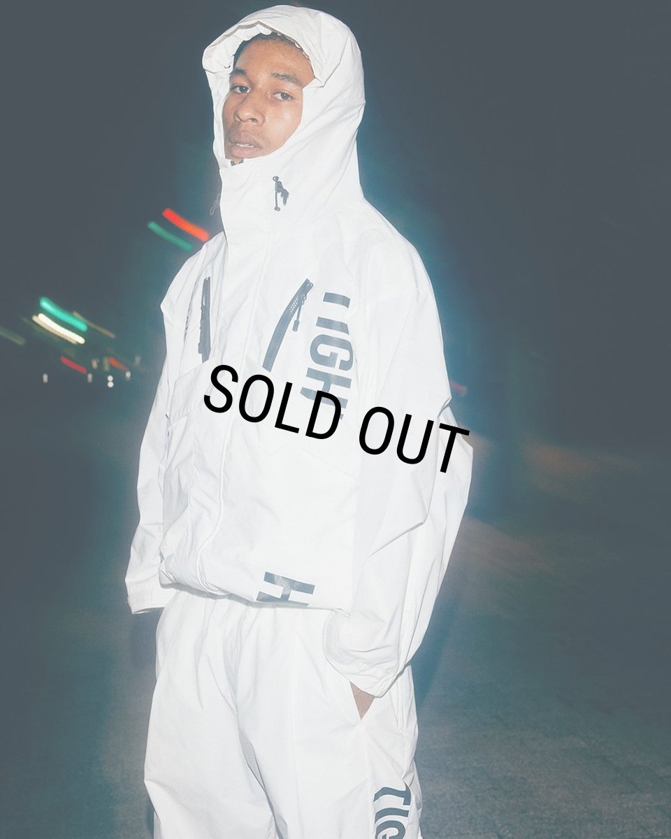 画像2: 【30%OFF】TIGHTBOOTH/HOODED TACTICAL JACKET（White）［フーデッドタクティカルJKT-24秋冬］ (2)