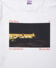 画像4: 【30%OFF】ROTTWEILER/CAL NIGHT LS PHOTO TEE（WHITE）［プリント長袖T-25春夏］ (4)