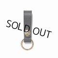 WACKO MARIA/EMBOSS LEATHER KEY HOLDER（LIZARD）（BLACK/GOLD）［レザーキーホルダー-24秋冬］