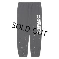 【30%OFF】ROTTWEILER/R.W PAINTED SWEAT PANTS（BLACK）［ペイント加工スウェットパンツ-24春夏］