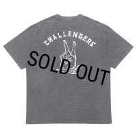 CHALLENGER/PIGMENT PEACE TEE（PEPPER BLACK）［ピグメント染めプリントT-25春夏］