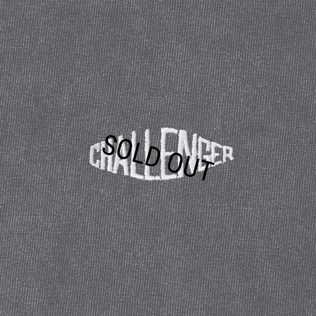 画像3: CHALLENGER/PIGMENT LOGO TEE（PEPPER BLACK）［ピグメント染め刺繍T-25春夏］ (3)