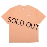 CHALLENGER/PIGMENT LOGO TEE（LT ORANGE）［ピグメント染め刺繍T-25春夏］