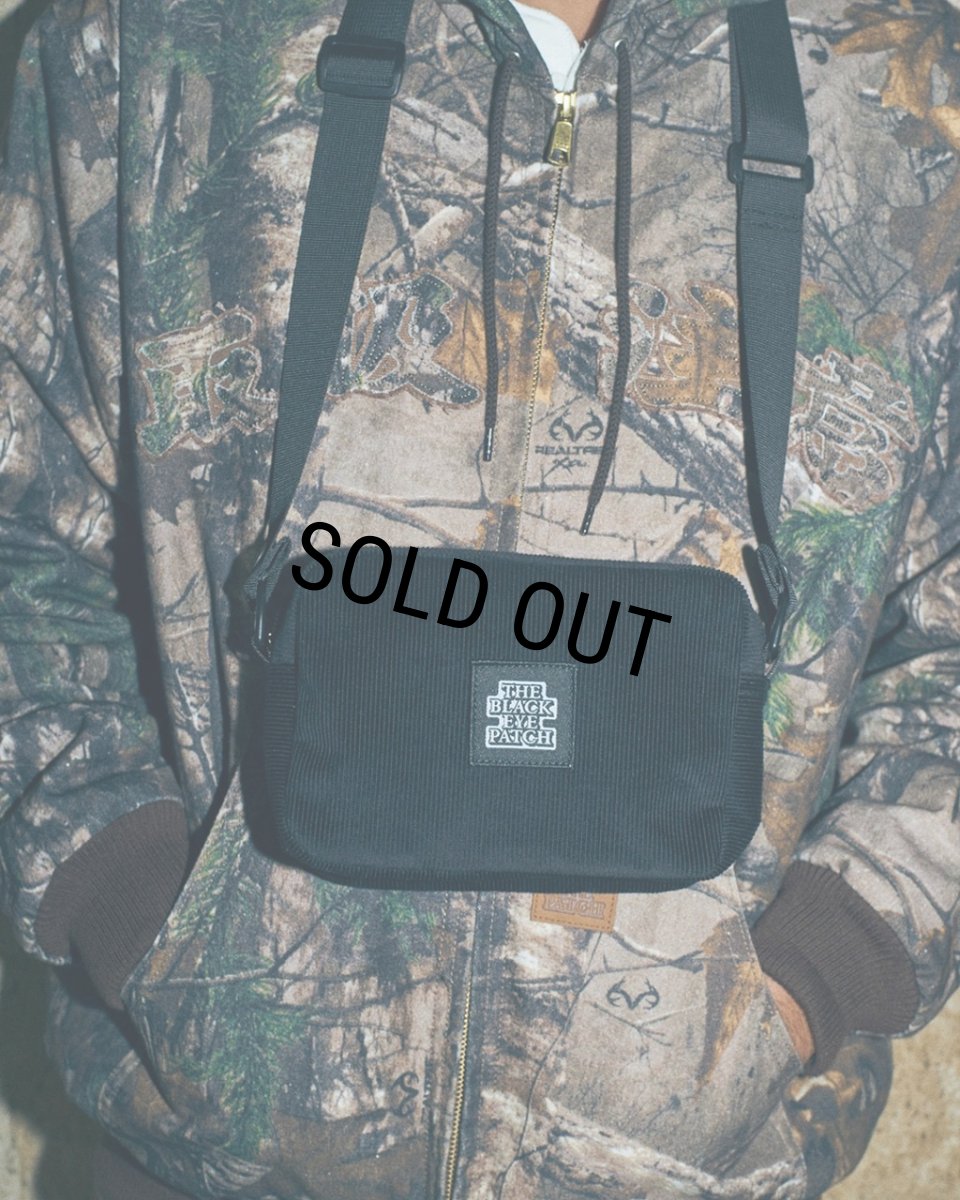 画像3: BlackEyePatch/OG LABEL CORDUROY SHOULDER BAG（BLACK） (3)