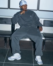 画像4: BlackEyePatch/SMALL OG LABEL PIGMENT DYDED SWEAT PANTS(BLACK) (4)