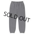 BlackEyePatch/SMALL OG LABEL PIGMENT DYDED SWEAT PANTS（BLACK）