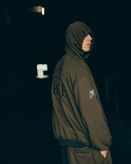 画像4: 【30%OFF】TIGHTBOOTH/TBKB / CYBORG SWEAT BALLOON PANTS（Olive）［サイボーグスウェットバルーンパンツ-24冬］ (4)