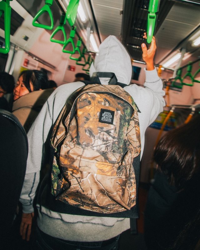 BlackEyePatch/OG LABEL PATCHED REALTREE BACKPACK（MULTI） - JONAS