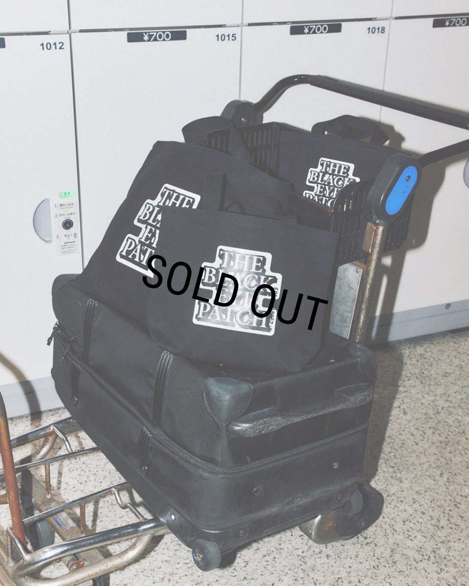 画像2: BlackEyePatch/OG LABEL TOTE BAG LARGE（BLACK） (2)