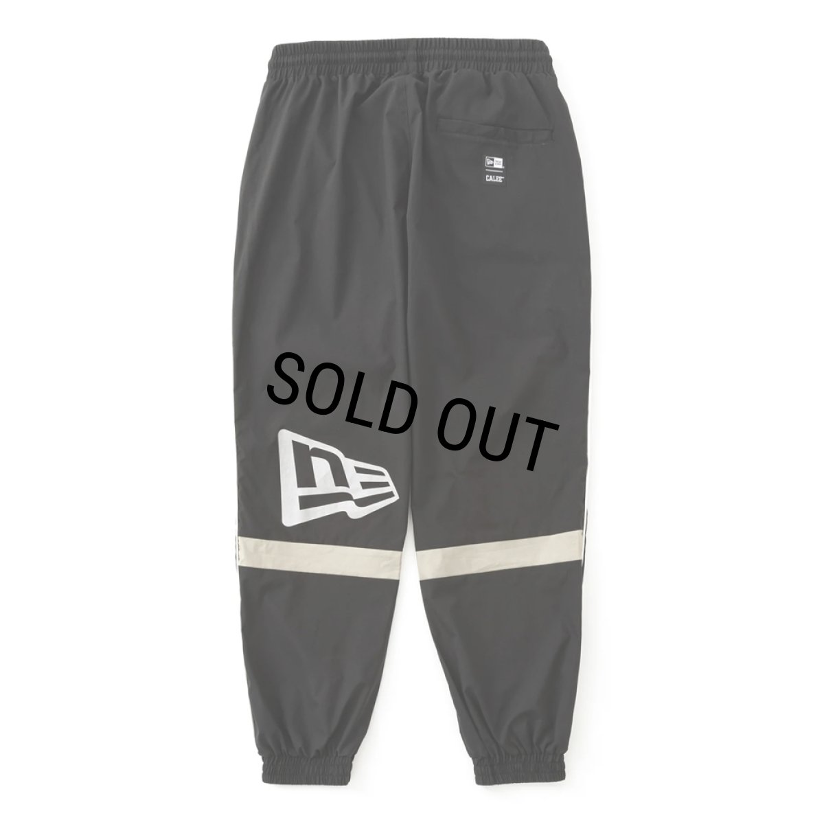 画像2: 【40%OFF】CALEE/× NEWERA CALEE LOGO OVERSIZED PIPING TRACK PANTS＜EXCLUSIVE＞（BLACK）［トラックパンツ-25春夏］ (2)