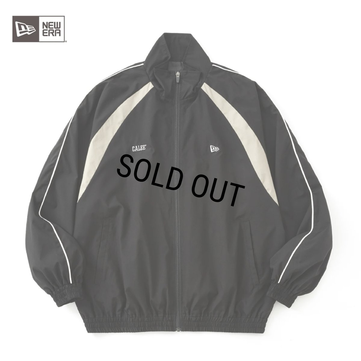 画像1: 【40%OFF】CALEE/× NEWERA CALEE LOGO OVERSIZED PIPING TRACK JACKET＜EXCLUSIVE＞（BLACK）［トラックJKT-25春夏］ (1)