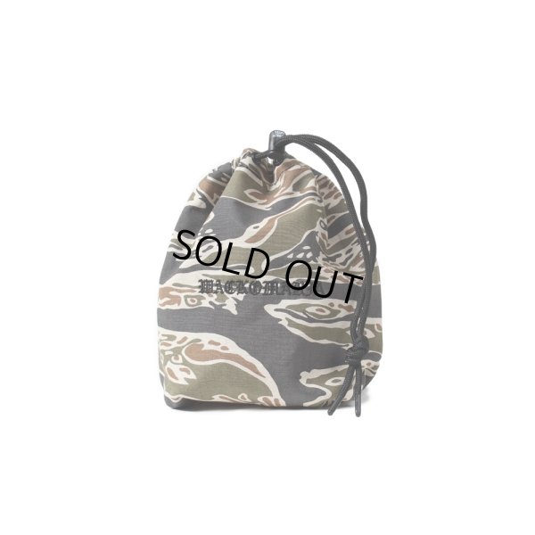 画像1: WACKO MARIA/TIGER CAMO DRAWSTRING BAG（OLIVE）［タイガーカモドローストリングバッグ-25春夏］