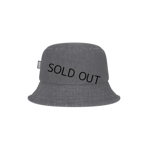 画像2: BlackEyePatch/OG LABEL PATCHED DENIM BUCKET HAT（BLACK）
