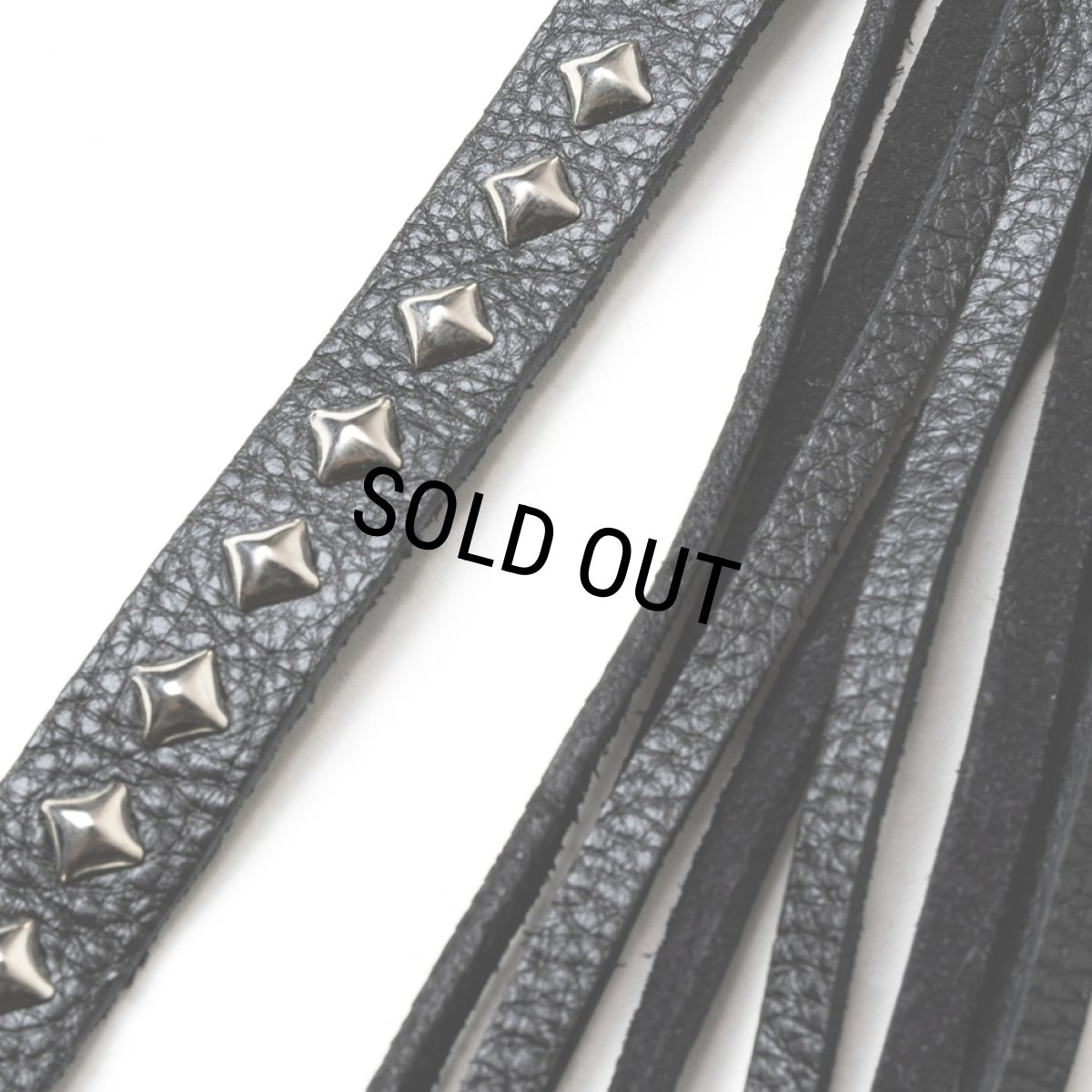 画像4: CALEE/STUDS & TASSEL LEATHER LONG KEY RING（BLACK）［レザーロングキーリング-25春夏］ (4)