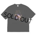 exodus/DOG SHIT Tee（BLACK）［プリントT-25春夏］