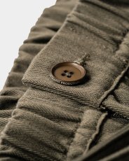 画像6: 【20％OFF】TIGHTBOOTH/HERRINGBONE BALLOON PANTS（Olive）［ヘリンボーンバルーンパンツ-25春夏］ (6)