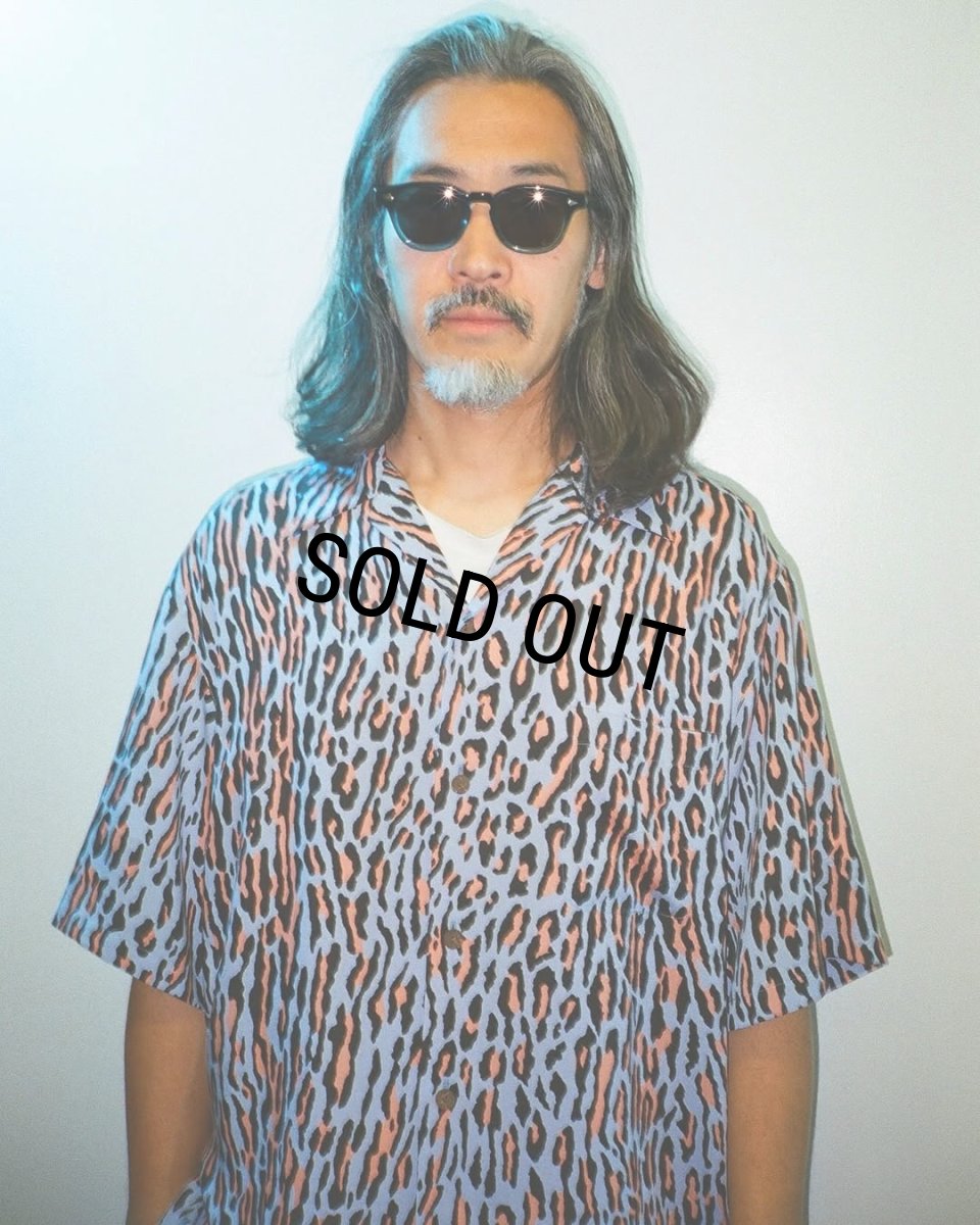 画像2: WACKO MARIA/LEOPARD HAWAIIAN SHIRT（BLUE）［レオパードハワイアンシャツ-25春夏］ (2)
