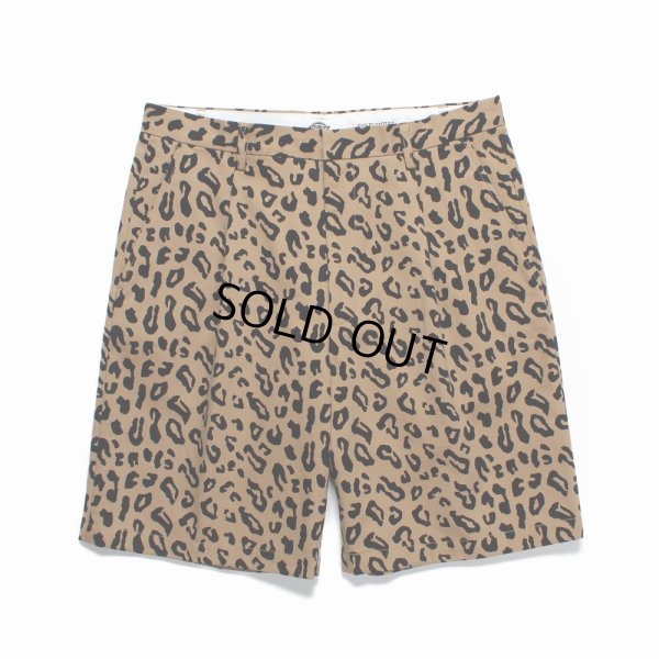 画像2: WACKO MARIA/DICKIES / LEOPARD PLEATED SHORT TROUSERS（BEIGE）［レオパードワンタックショートトラウザース-25春夏］