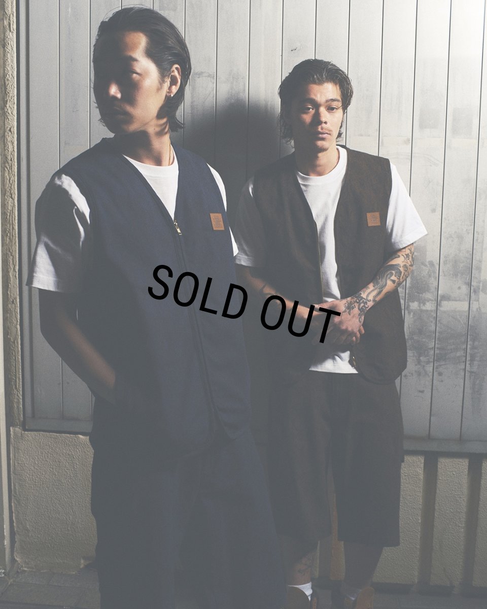 画像4: BlackEyePatch/PYTHON PATTERNED BAGGY DUCK SHORTS(OLIVE) (4)