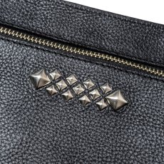 画像4: CALEE/STUDS LEATHER ZIP SACOCHE（BLACK）［レザージップサコッシュ-25春夏］ (4)