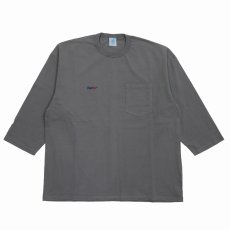 画像1: 【30％OFF】ROUGH AND RUGGED/DESIGN QS（GRAY）［刺繍+プリント7分袖ポケT-25春夏］ (1)