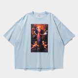 TIGHTBOOTH/POLICE CHECKUP S/S T-SHIRT（Sax）［プリントT-25春夏］