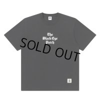 BlackEyePatch/BEP TIMES LOGO TEE（BLACK）