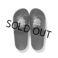 BlackEyePatch/OG LABEL SHOWER SANDALS（BLACK）