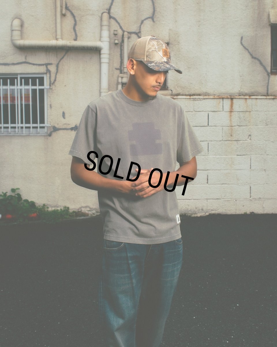 画像3: BlackEyePatch/OG SHAPE WASHED TEE（CHARCOAL） (3)