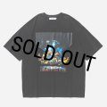 TIGHTBOOTH/INDEPENDENCE S/S T-SHIRT（Black）［プリントT-25夏］