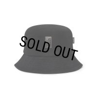 BlackEyePatch/SMALL HWC DAMAGED BUCKET HAT（BLACK）