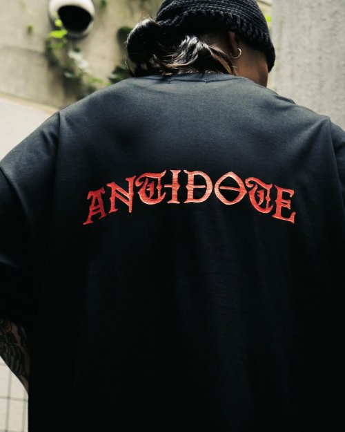 他の写真3: ANTIDOTE BUYERS CLUB/Over Sized Logo S/S Tee（Black）