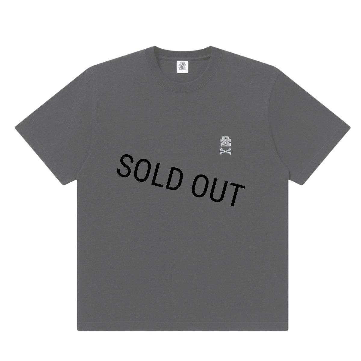 画像1: BlackEyePatch/SMALL CROSSBONE OG LABEL TEE（BLACK） (1)