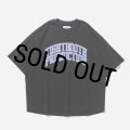 TIGHTBOOTH/COLLEGE S/S T-SHIRT（Black）［カレッジT-25夏］