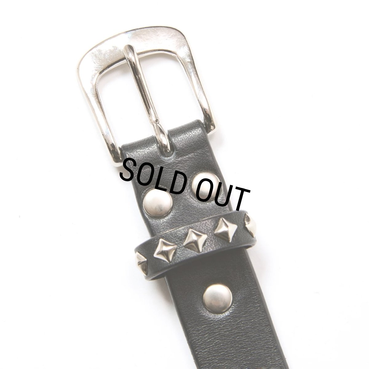 画像2: CALEE/STUDS LEATHER NARROW LONG BELT（BLACK）［スタッズレザーナローロングベルト-25秋冬］ (2)