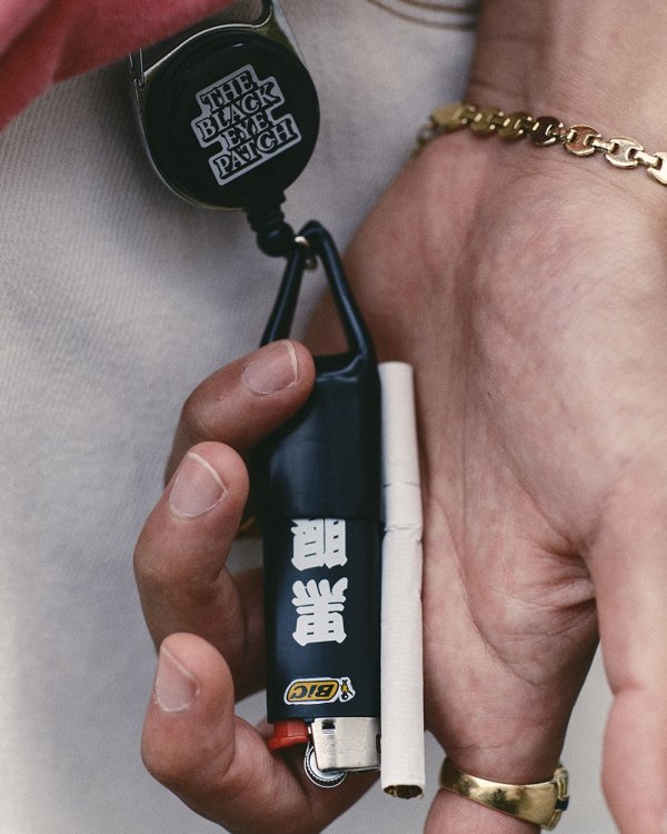 画像4: BlackEyePatch/OG LABEL LIGHTER KEYCHAIN（BLACK）